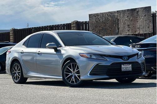 2023 Toyota Camry Hybrid XLE
