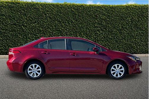 Ruby Flare Pearl 2025 Toyota Corolla LE