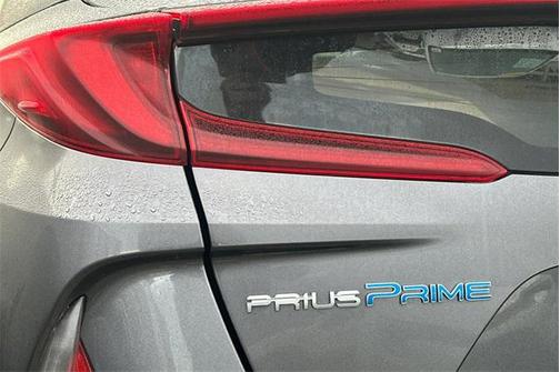 2018 Toyota Prius Prime Plus