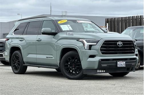 2023 Toyota Sequoia SR5