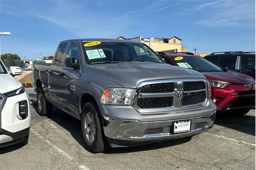 2024 RAM 1500 Classic SLT