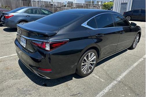 2021 Lexus ES 350 Base