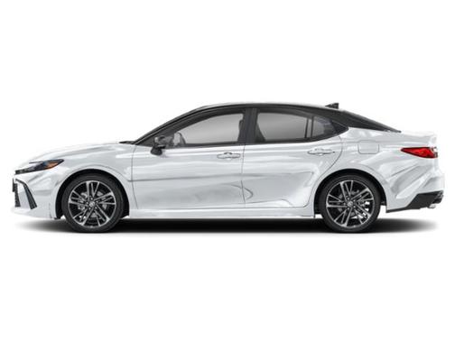 Wind Chill Pearl/Midnight Black Metallic 2025 Toyota Camry XSE