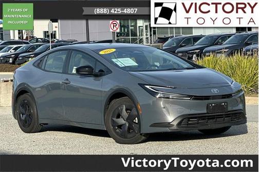 2025 Toyota Prius LE