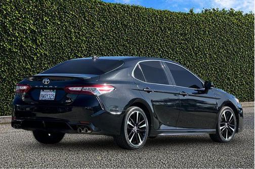 Midnight Black Metallic 2020 Toyota Camry XSE