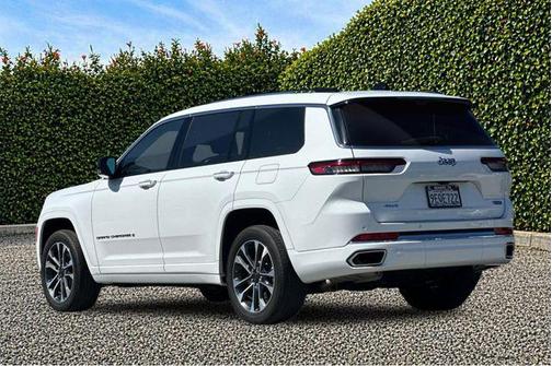 Bright White Clearcoat 2023 Jeep Grand Cherokee L Overland