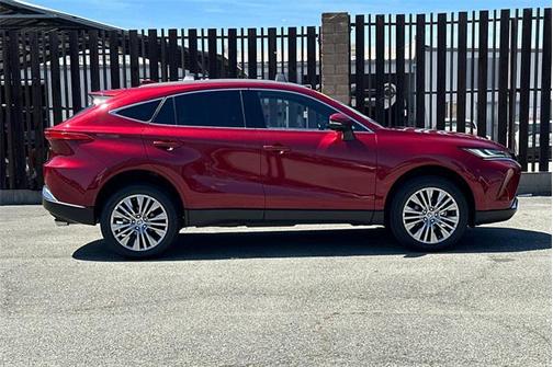 2023 Toyota Venza XLE