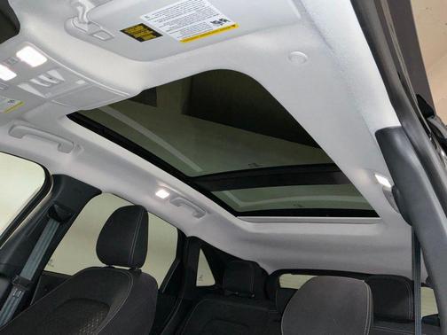 AGATE BLACK METALLIC 2025 Ford Escape Active