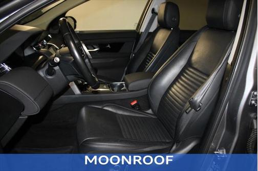 2022 Land Rover Discovery Sport SE