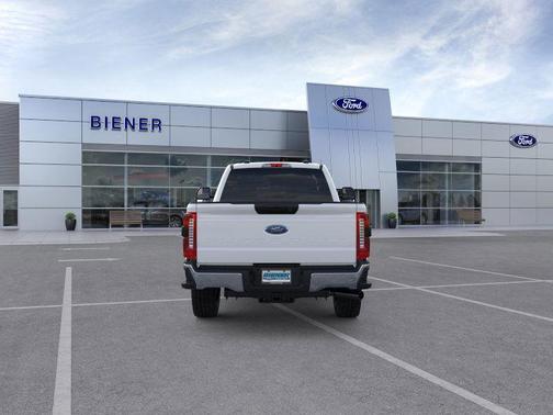 2025 Ford F-350 XLT