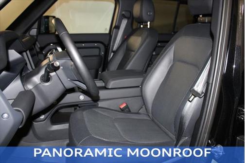 2024 Land Rover Defender 110 P400 X-Dynamic SE