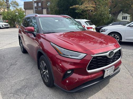 2021 Toyota Highlander XLE