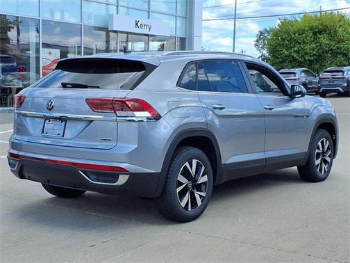 2022 Volkswagen Atlas Cross Sport 2.0T SE