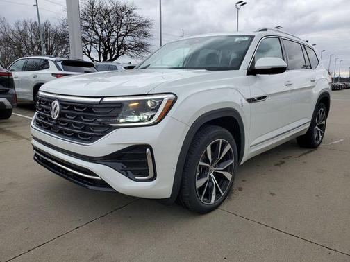 2026 Volkswagen Atlas 2.0T SEL Premium R-Line