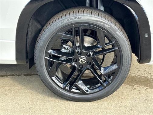 2025 Volkswagen Tiguan 2.0T SE R-Line Black
