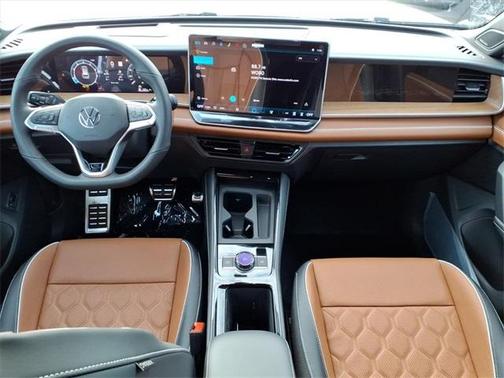 2026 Volkswagen Tiguan 2.0T SEL R-Line