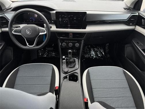 2025 Volkswagen Taos 1.5T S