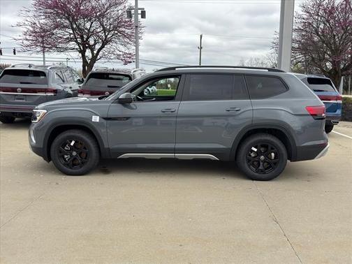 2025 Volkswagen Atlas 2.0T Peak Edition