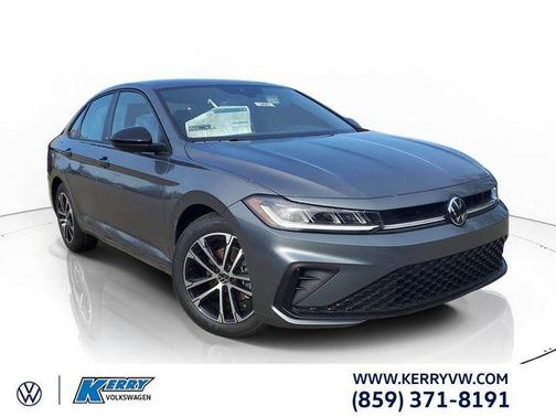 Platinum Gray Metallic 2026 Volkswagen Jetta 1.5T Sport