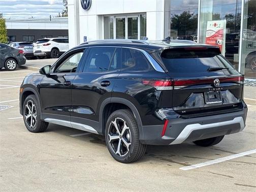 2025 Volkswagen Tiguan 2.0T SE