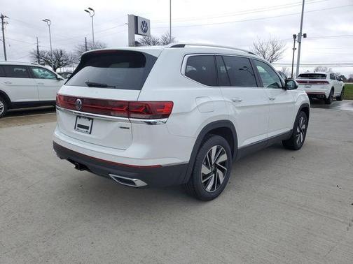 Opal White Pearl 2026 Volkswagen Atlas 2.0T SEL
