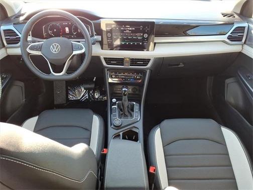 2026 Volkswagen Taos 1.5T SEL