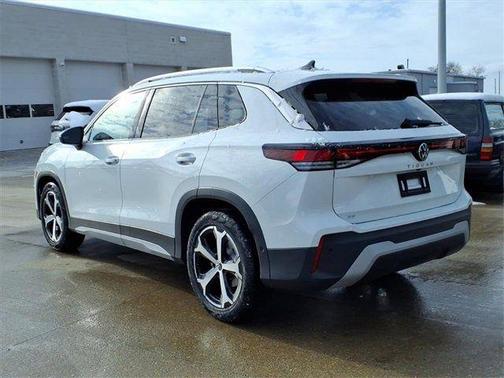 Pure White 2026 Volkswagen Tiguan 2.0T SE