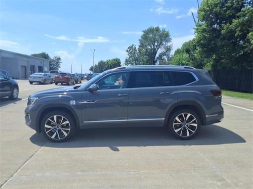 2025 Volkswagen Atlas 2.0T SEL Premium R-Line
