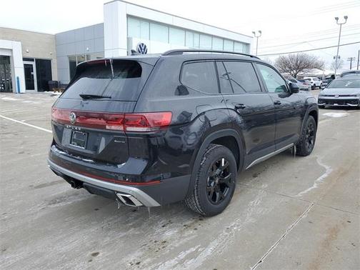 2026 Volkswagen Atlas 2.0T Peak Edition