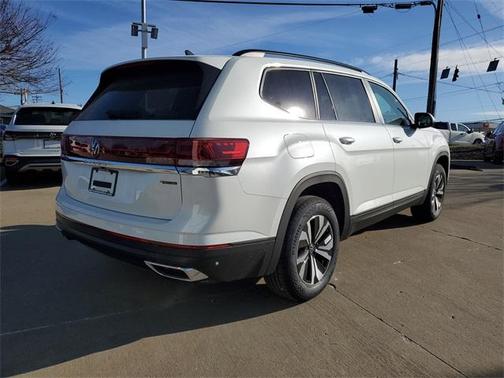 2026 Volkswagen Atlas 2.0T SE