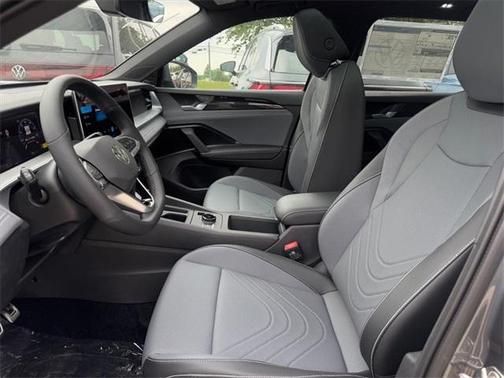 2025 Volkswagen Tiguan 2.0T SE R-Line Black