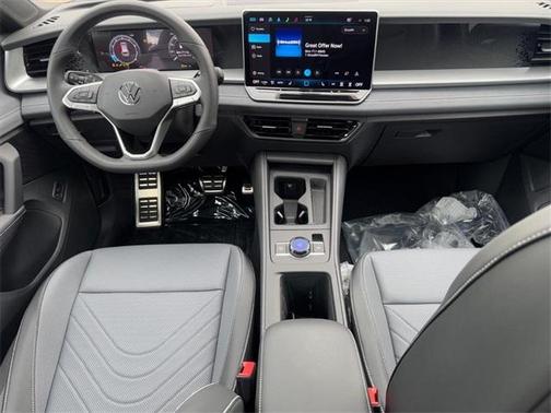 2025 Volkswagen Tiguan 2.0T SE R-Line Black