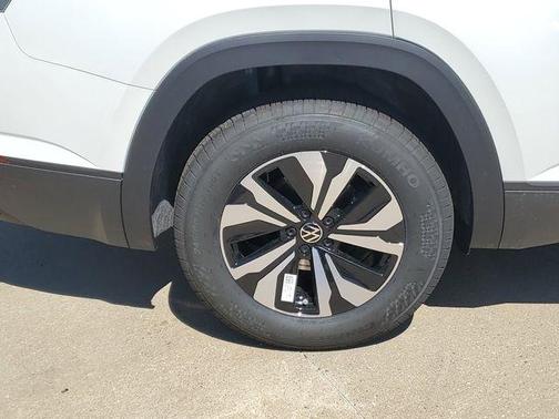 Platinum Gray Metallic 2026 Volkswagen Tiguan 2.0T SE R-Line Black