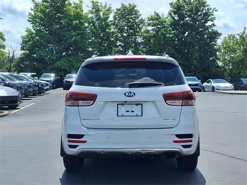 2016 Kia Sorento SX