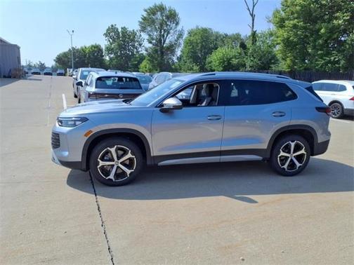 2025 Volkswagen Tiguan 2.0T SE