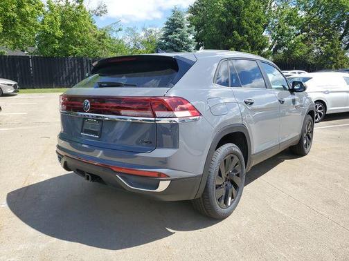 Pure Gray 2026 Volkswagen Atlas Cross Sport 2.0T SE W/TECHNOLOGY