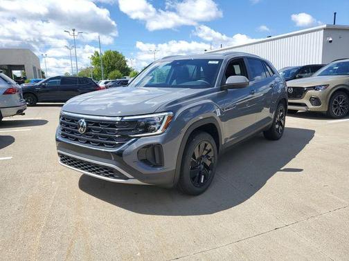 Pure Gray 2026 Volkswagen Atlas Cross Sport 2.0T SE W/TECHNOLOGY