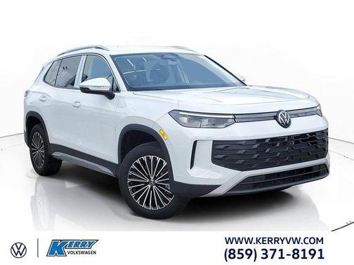 Pure White 2026 Volkswagen Tiguan 2.0T S