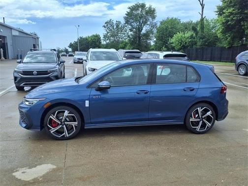 2025 Volkswagen Golf GTI 2.0T SE