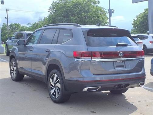 2025 Volkswagen Atlas 2.0T SE