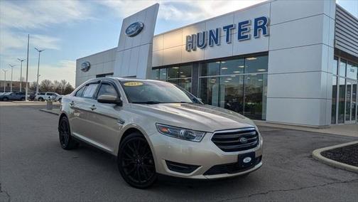 2017 Ford Taurus SEL