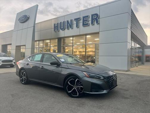2024 Nissan Altima SR FWD