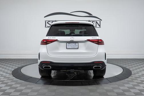 MANUFAKTUR Moonlight White magno 2026 Mercedes-Benz GLE 350 GLE 350