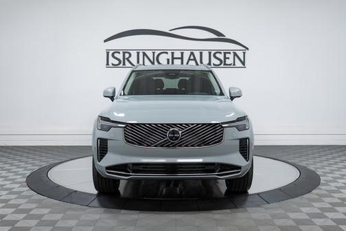 2026 Volvo XC90 Plus