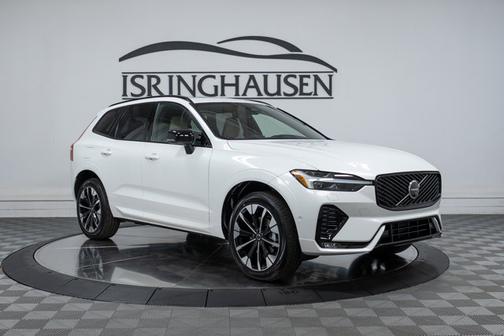 2026 Volvo XC60 Plus