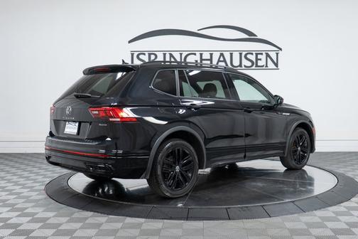 2022 Volkswagen Tiguan SE R-Line Black