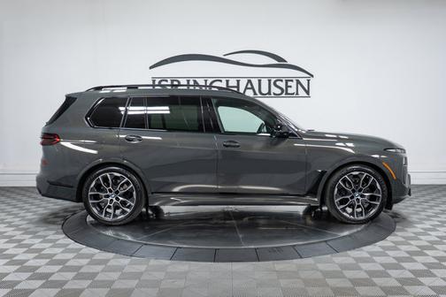 2026 BMW X7 M60i