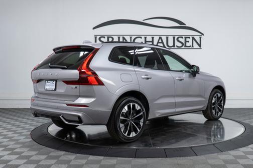 2026 Volvo XC60 Plus