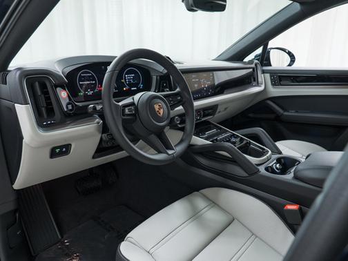 2026 Porsche Cayenne 