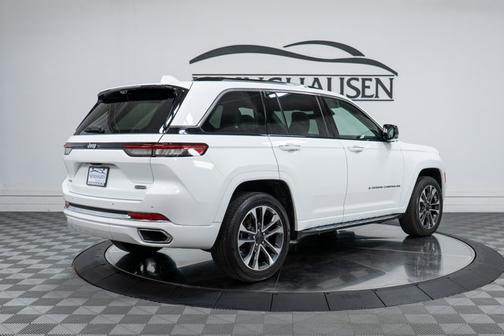 2022 Jeep Grand Cherokee Overland